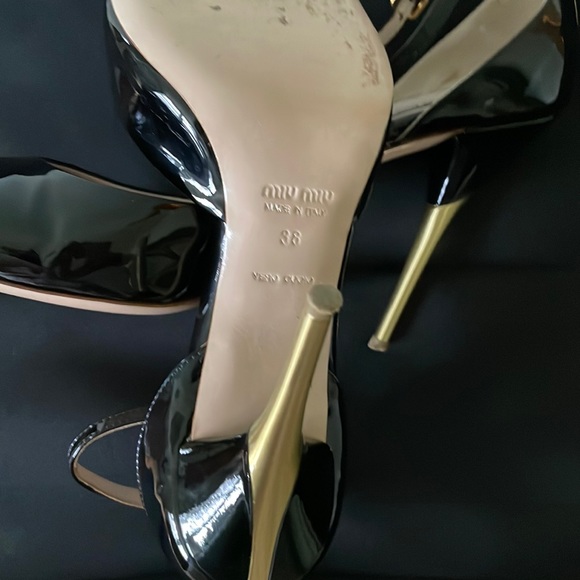 🎉HOST PICK 🎉  🇮🇹 Miu Miu Black Patent Leather Stilettos With Gold Heel, Size 38 - Picture 14 of 15